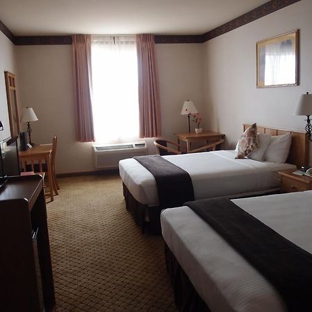 The Inn At Rolling Hills Casino & Resort Корнинг Екстериор снимка