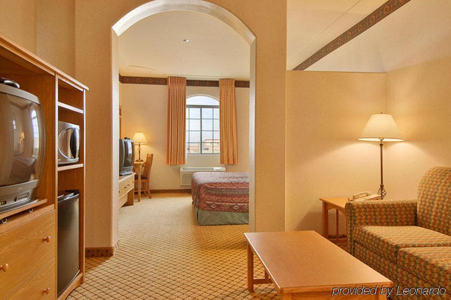 The Inn At Rolling Hills Casino & Resort Корнинг Стая снимка
