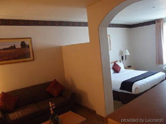 The Inn At Rolling Hills Casino & Resort Корнинг Екстериор снимка
